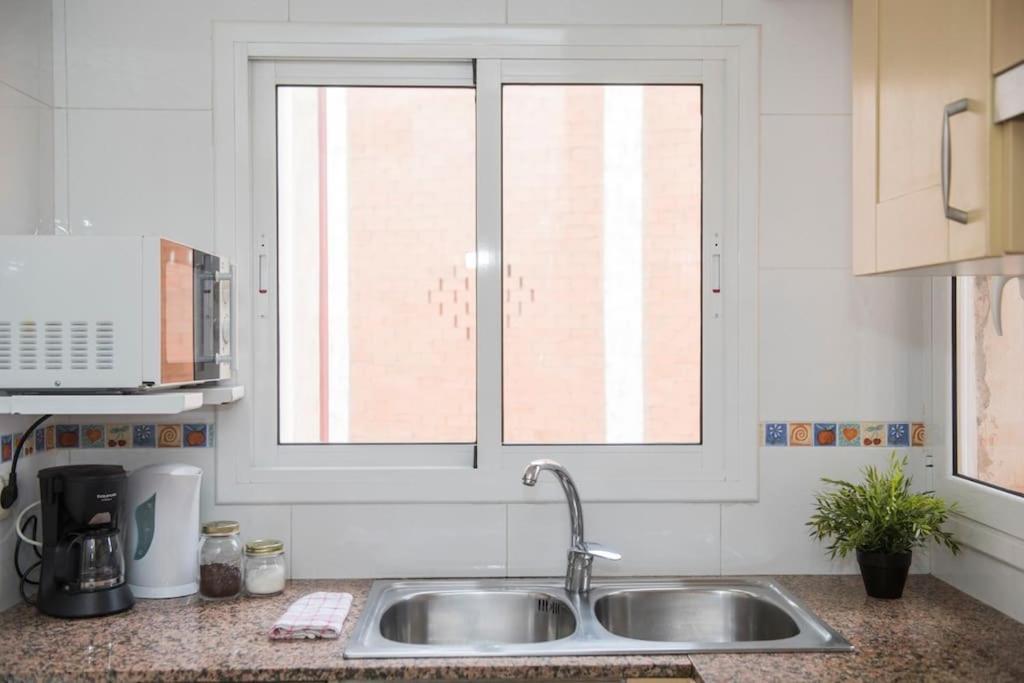 Apartament Sunny And Quiet Sagrada Familia Barcelona Zewnętrze zdjęcie
