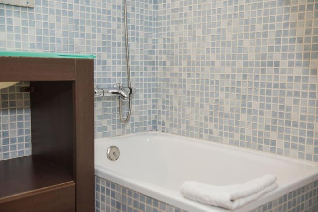 Apartament Sunny And Quiet Sagrada Familia Barcelona Zewnętrze zdjęcie